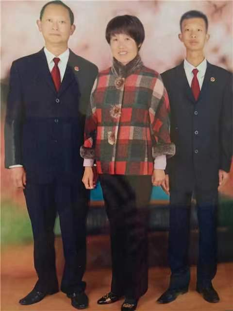 兩代檢察父子兵 一顆赤誠為民心 ?